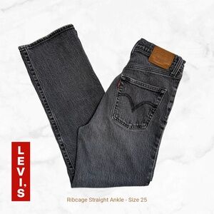 Levi’s Ribcage Straight Leg Ankle Jeans - Black / Charcoal - High Rise Size 25